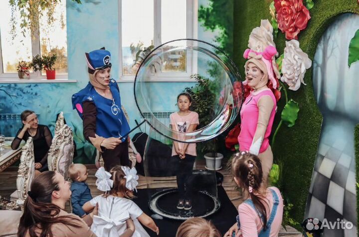 Шоу гигантских мыльных пузырей