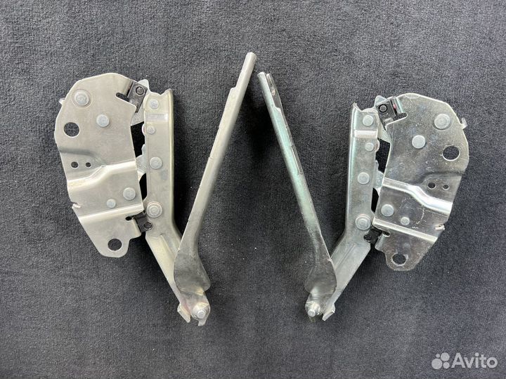 Новые петли капота VW Tiguan 2