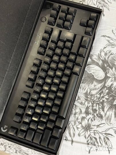 Игровая клавиатура logitech g pro