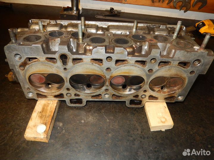 Головка блока цилиндров 21083