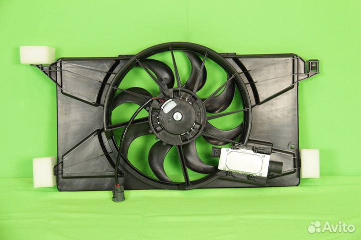 Диффузор радиатора Focus 2 2005 - 2011