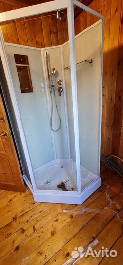 Сборка душевых кабин