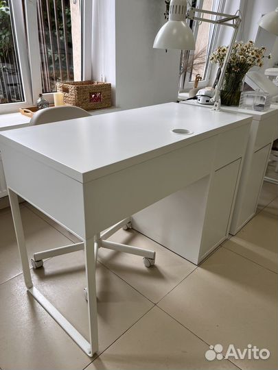 Письменный стол IKEA микке
