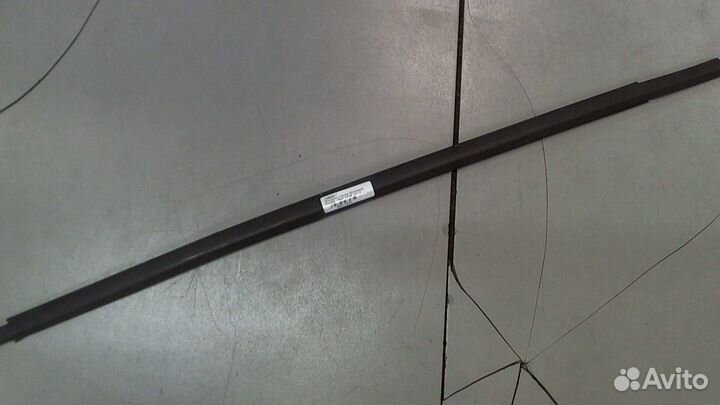 Молдинг стекла Dodge Ram 2008, 2012