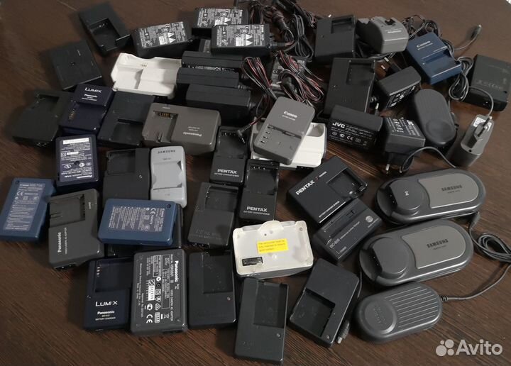 Зарядные устройства для фотоаппаратов