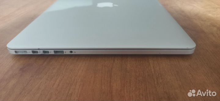 Apple MacBook pro 15 2015, память 512гб
