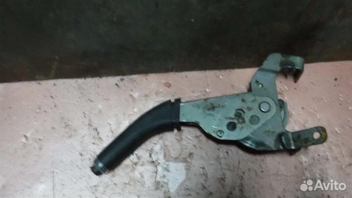 Рычаг стояночного тормоза KIA Sorento I (BL) 2002