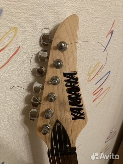 Электрогитара Yamaha erg