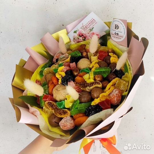 Букет из орехов и сухофруктов. Вкусный букет