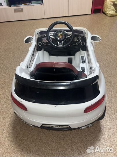 Детский электромобиль