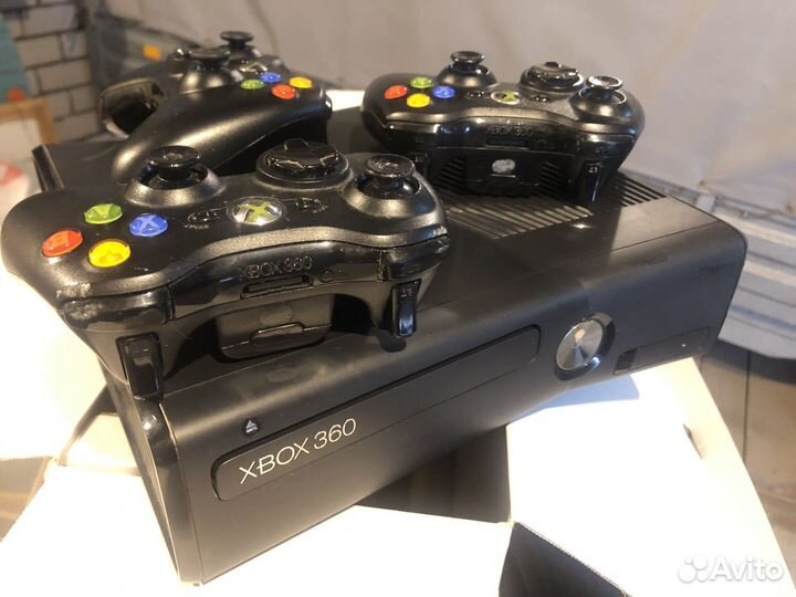 Игровая приставка xbox 360e