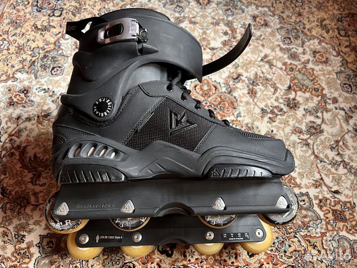 Rollerblade Downtown