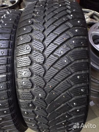 Continental Conti4x4IceContact 255/50 R19