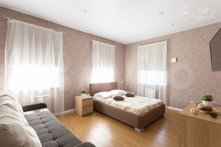 1-к. квартира, 42 м², 1/3 эт.