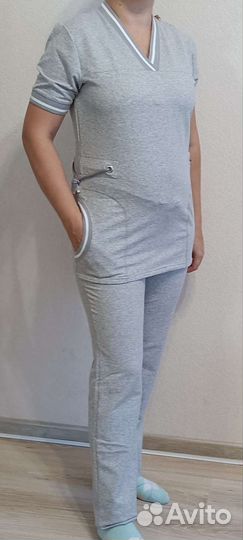 Медицинский костюм женский