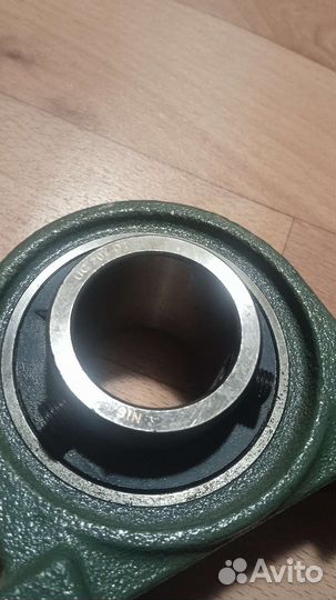 Подшипник в корпусе