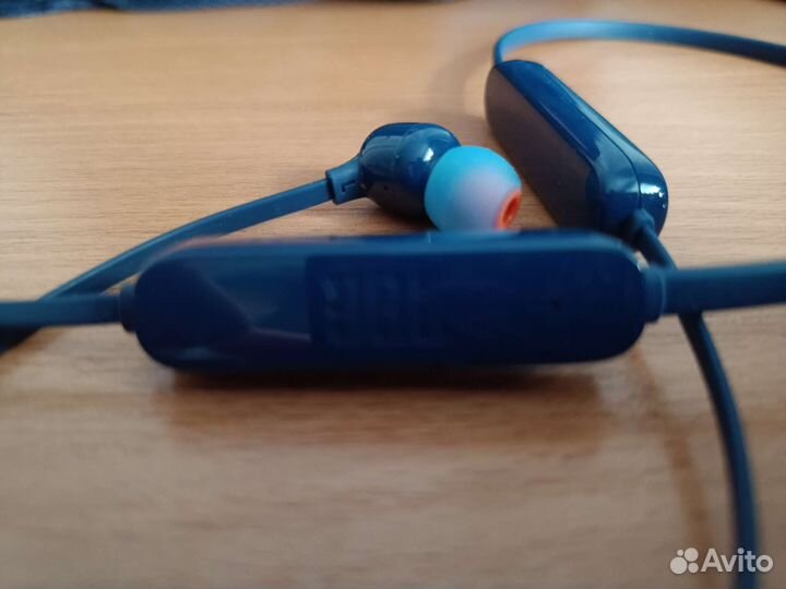 Bluetooth наушники JBL