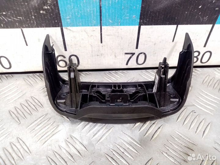 Б/У Накладка центральной консоли#001