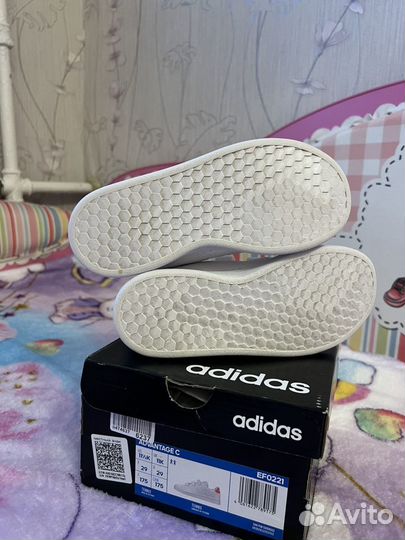 Кроссовки adidas