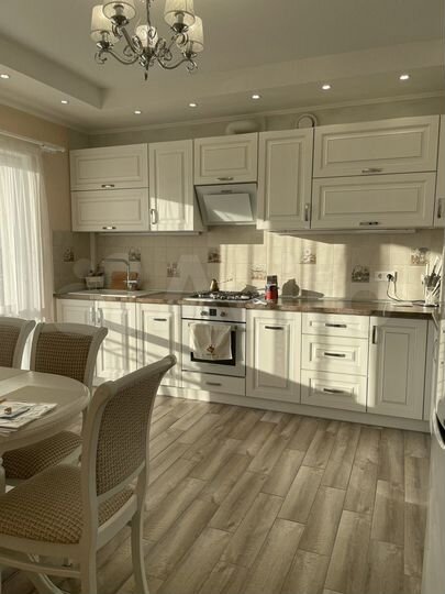 Дом 287,7 м² на участке 6 сот.