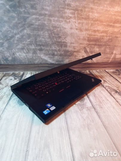 Ноутбук Lenovo ThinkPad / Graphics / NVS 3100M