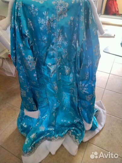 Костюмы снегурочки и деда мороза