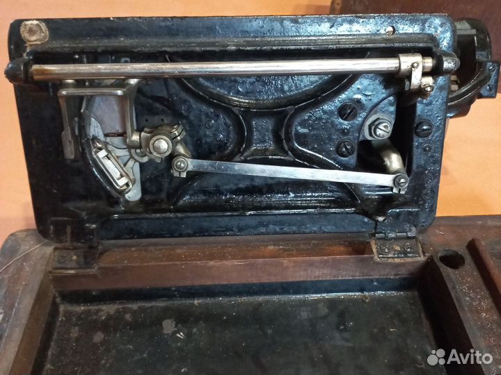 Швейная машинка