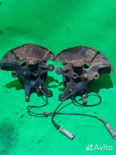 Передние поворотные кулаки bmw е36