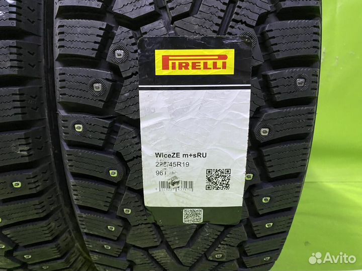 Pirelli Winter Ice Zero 225/45 R19 96T