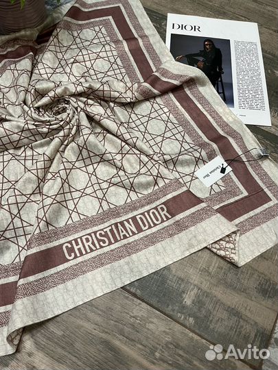 Шерстяной двухсторонний платок Dior