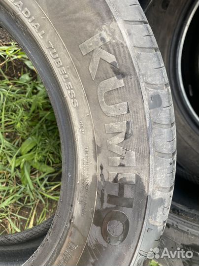 Kumho Ecsta HS51 215/60 R16