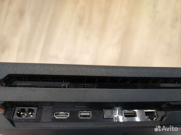 Sony PS4 pro 1tb