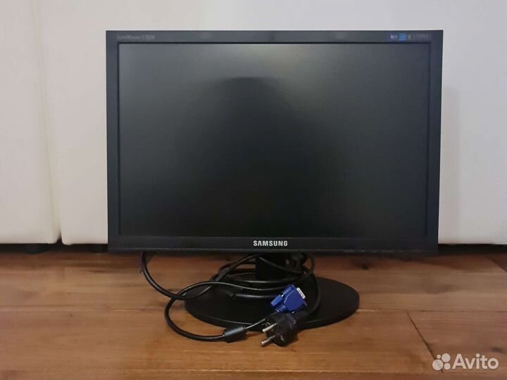 Монитор Samsung syncmaster E1920