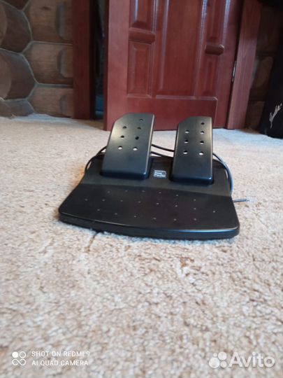 Игровой руль с педалями для пк