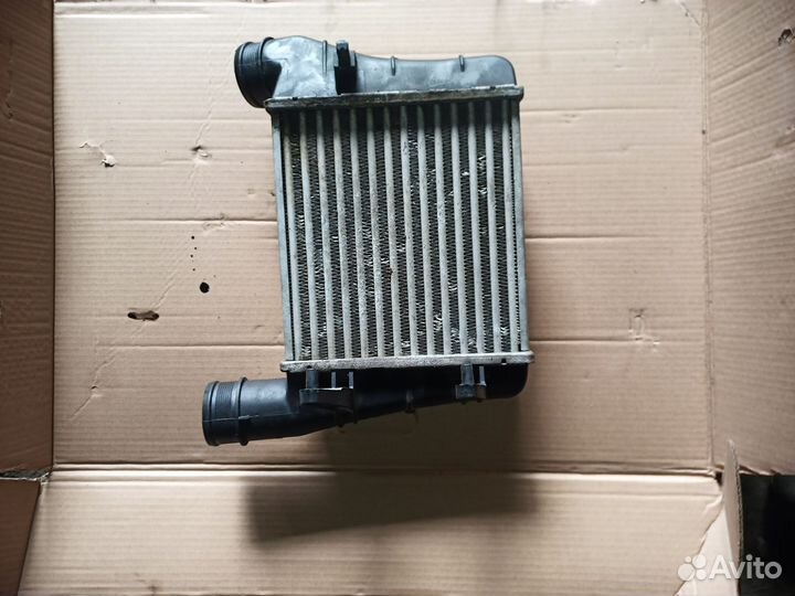 Радиатор интеркуллера Ауди А4 B6
