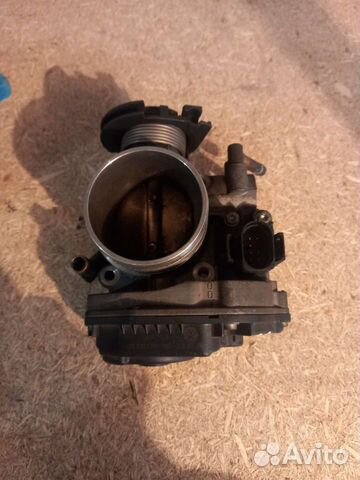 Дроссельная заслонка Пассат Б4 Шаран 2.0 037133064