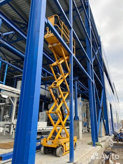 Подъёмник с рабочей высотой 8 метров