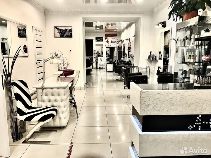 Мастер маникюра - педикюра