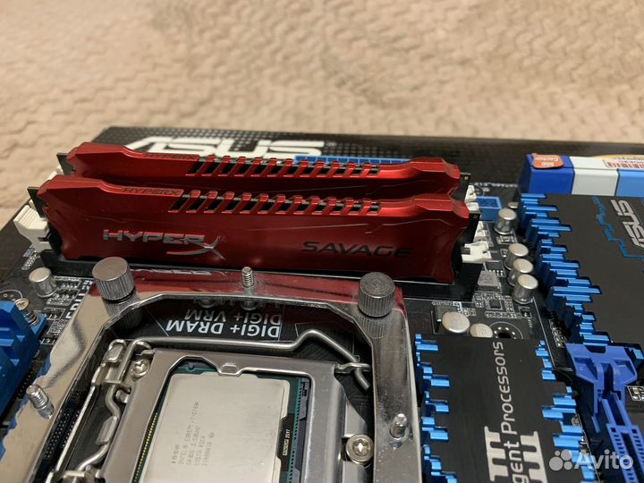 Материнская плата