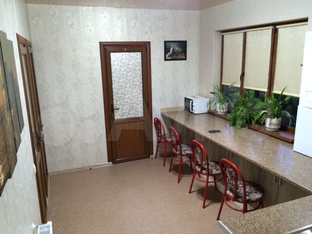 Комната 20 м² в 4-к., 1/1 эт.