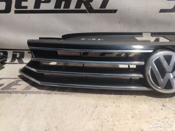 Решетка радиатора Volkswagen Passat B8 2016