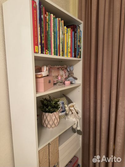 Стеллаж для книг