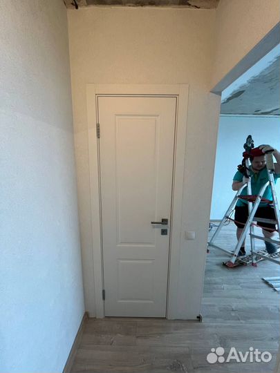 Межкомнатные двери беленые/эмаль