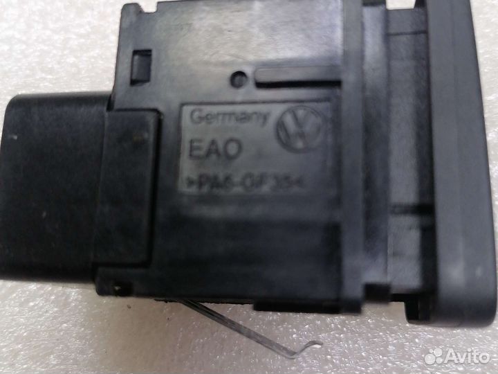 Кнопка ручного тормоза 3C0927223