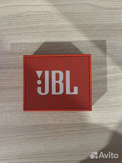 Портативная колонка jbl
