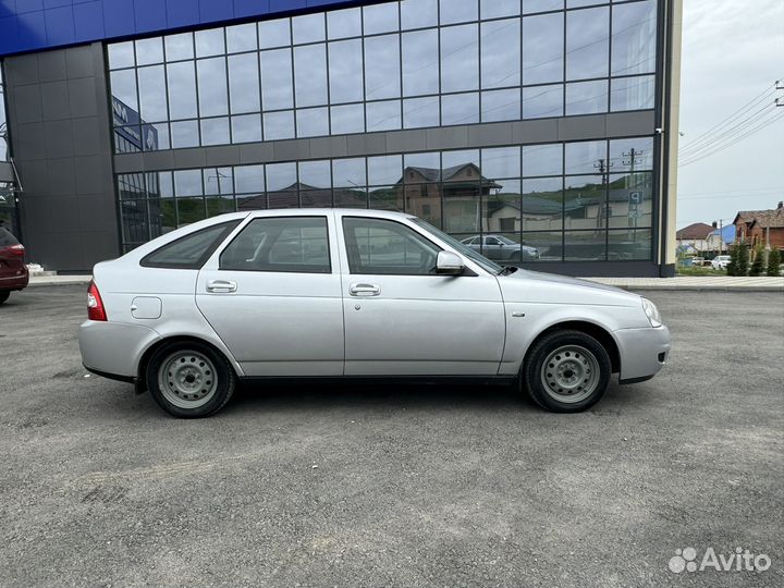 LADA Priora 1.6 МТ, 2009, 180 000 км