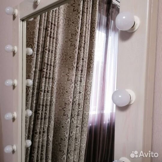 Гримерное зеркало