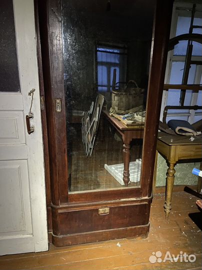 Старинный стул