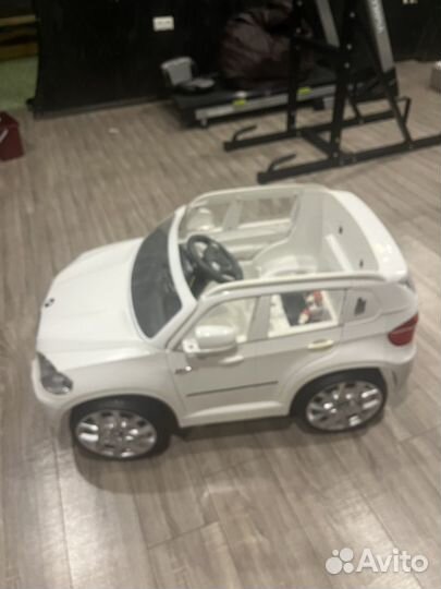 Детский электромобиль бу