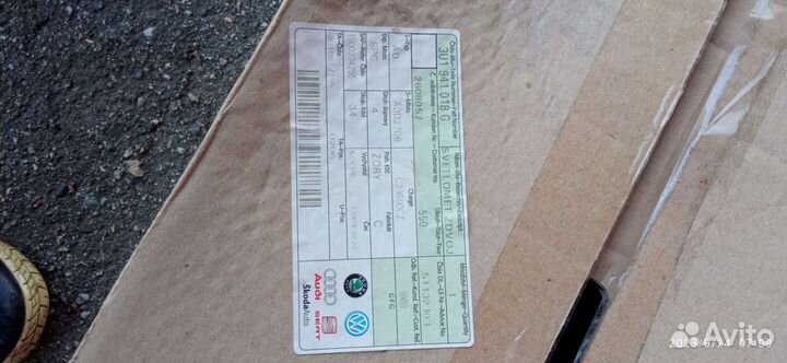 Фара передняя правая на skoda superb